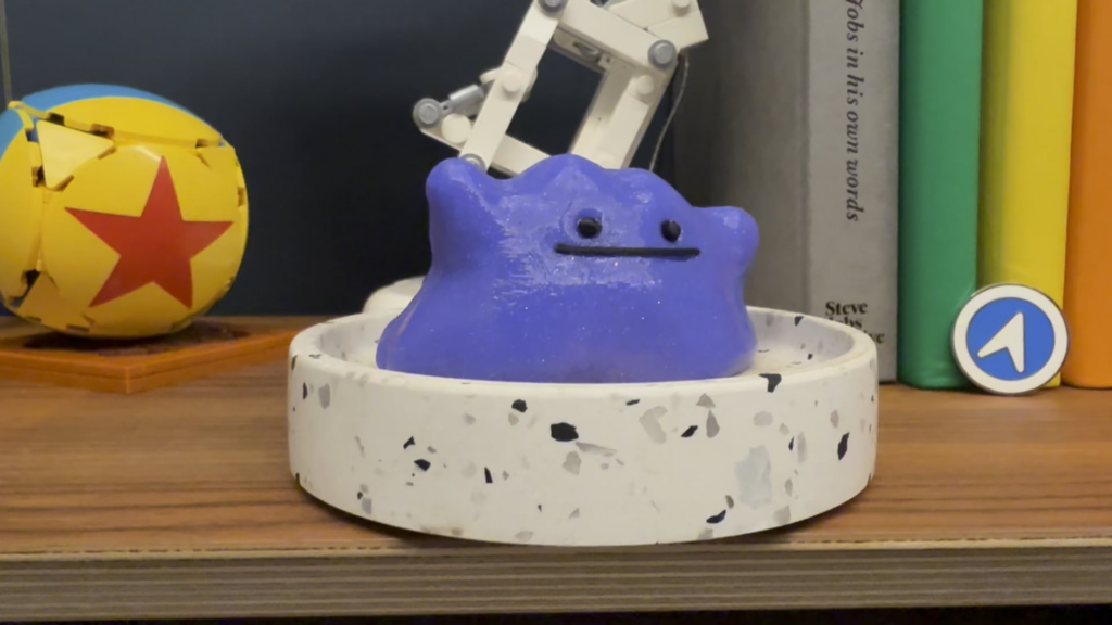 Made a ditto desk toy