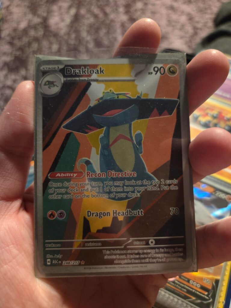 Opened a Mini Tin for the first and found a cute Illustration card