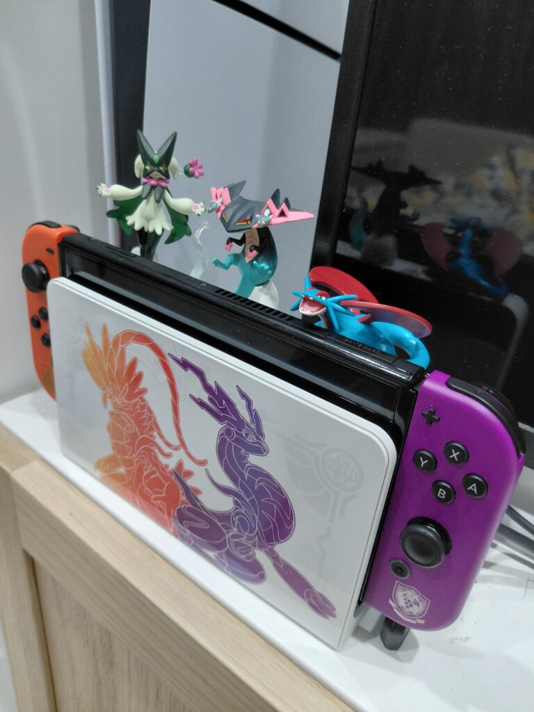 Just got my first Nintendo Switch and I’m already obsessed 😭