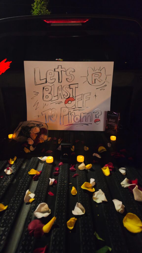 sooo if anyone cares, this was my gf's promposal to me :)