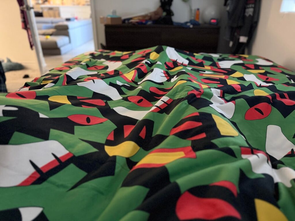 I recreated the natu-xatu pattern from Legends Z-A and made it into a blanket ^_^
