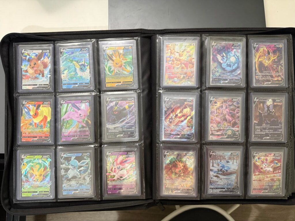 Wanted to show off collection to the world since none of my friends are pokepeps 🤣