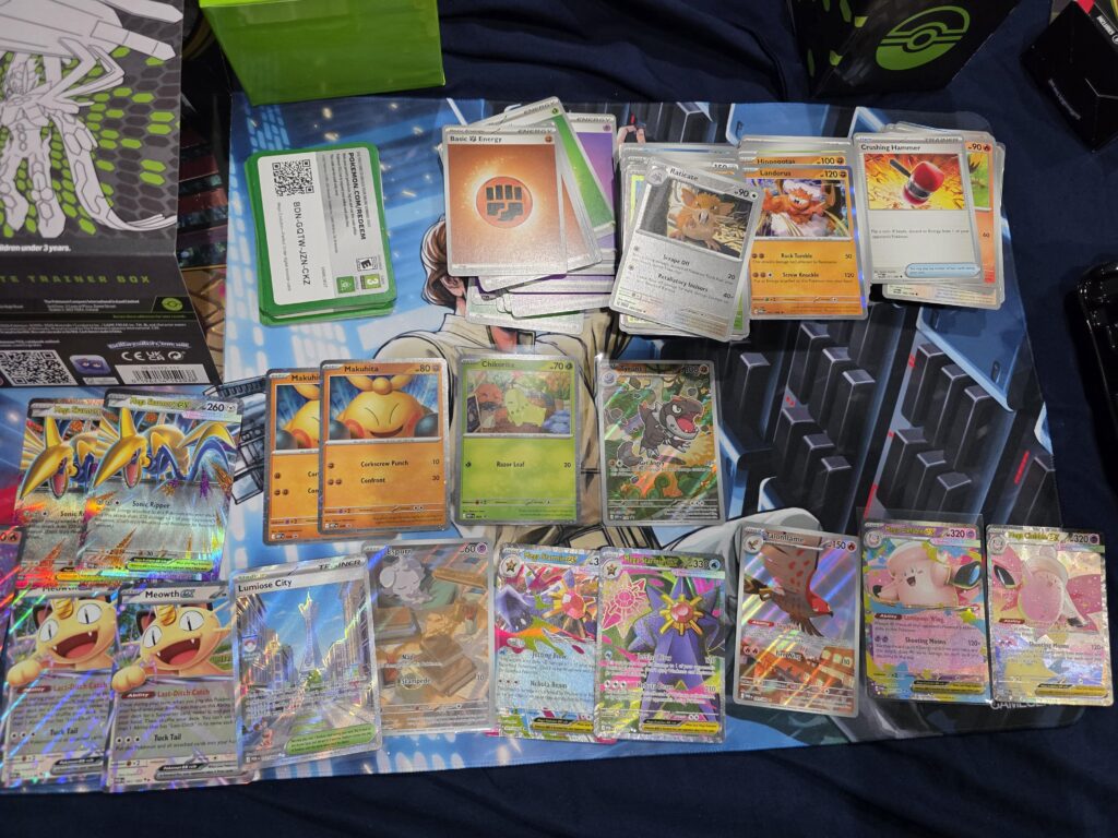 Release day haul. 1 ETB, 2 booster bundles, 1 3-pack blister, 2 1-pack blisters. Finally got my first POR SIR