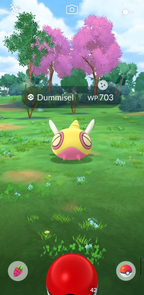 A shiny dunsparce!! (it's kinda funny that 'dumm' means dumb but still very pretty✨️)