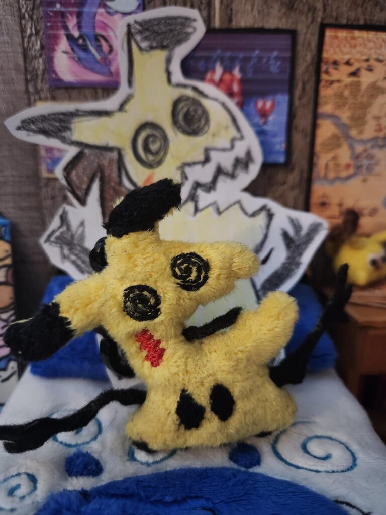Goofy Mimikyu sketch to mini Mimikyu plush keychain ^^