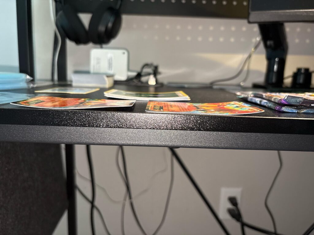 Are these cards able to be straightened?