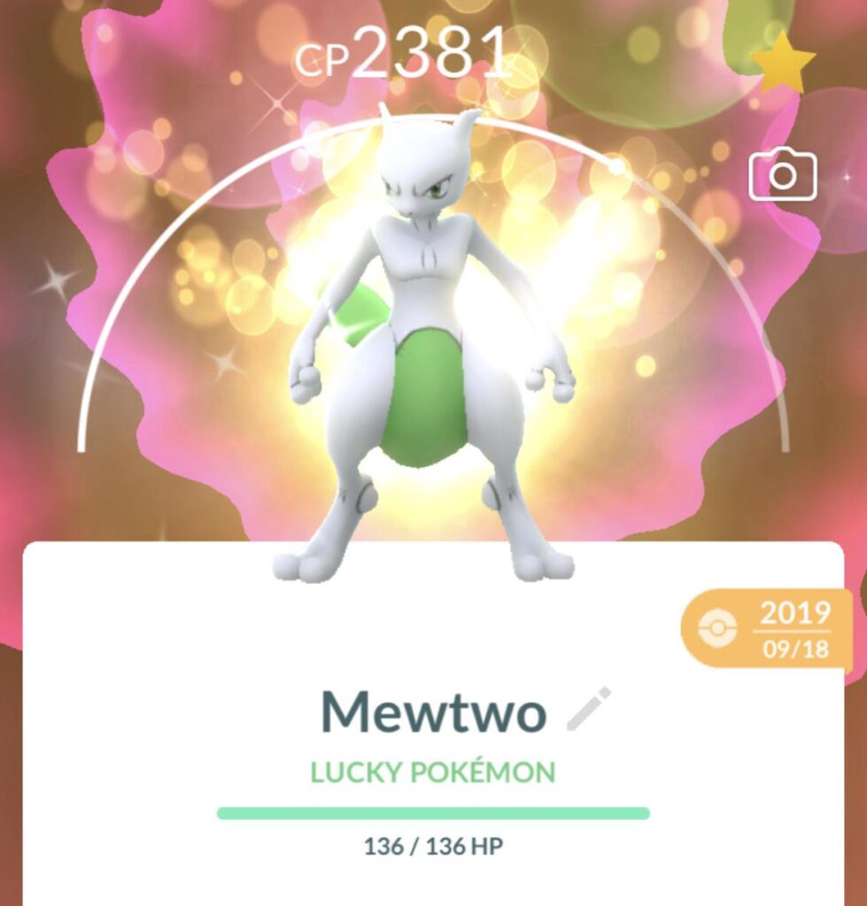 Pink/Purple Aura Around Lucky Shiny Mewtwo?