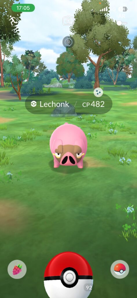 I caught the one and only shiny lechonk🩷
