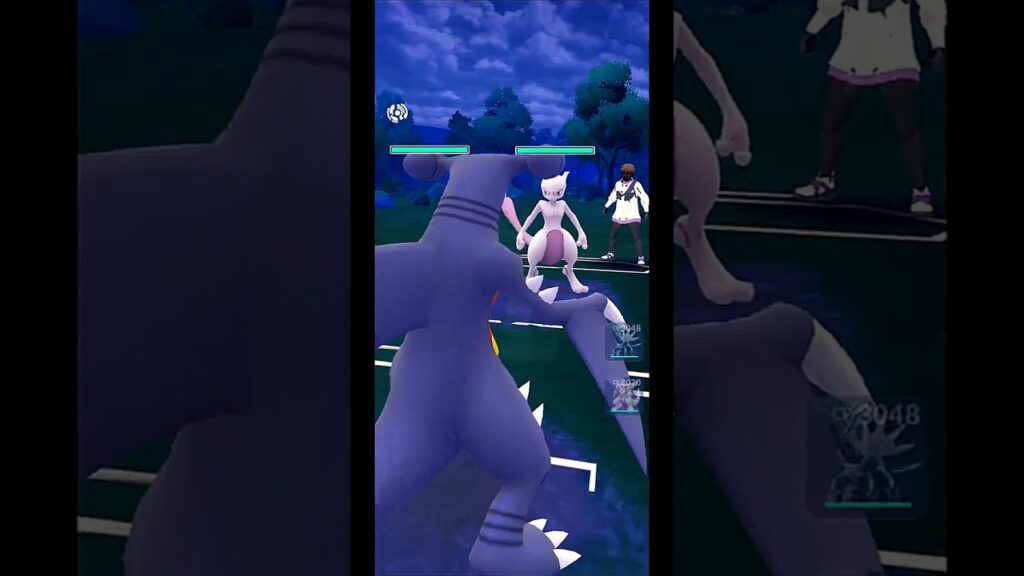Garchomp vs. Mewtwo! Master League PvP Battle | Pokemon GO #Shorts