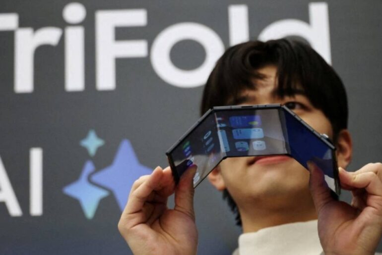 'Welcome to Foldables': Samsung braces for Apple's foldable iPhone challenge, Digital News
