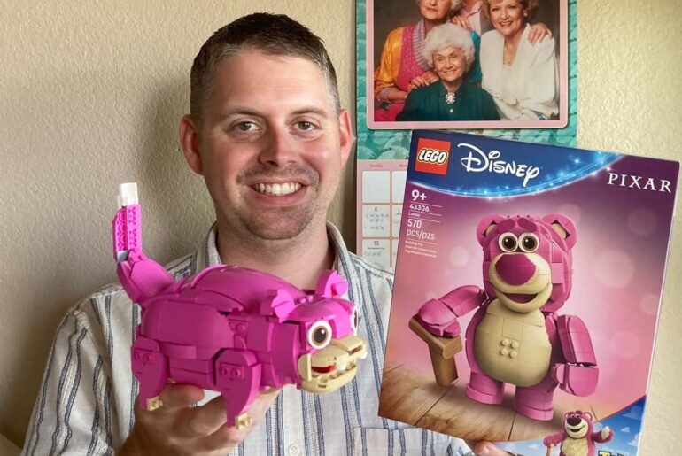 My LEGO Slowpoke alternate build of the 43306 Lotso set. No extra pieces used.